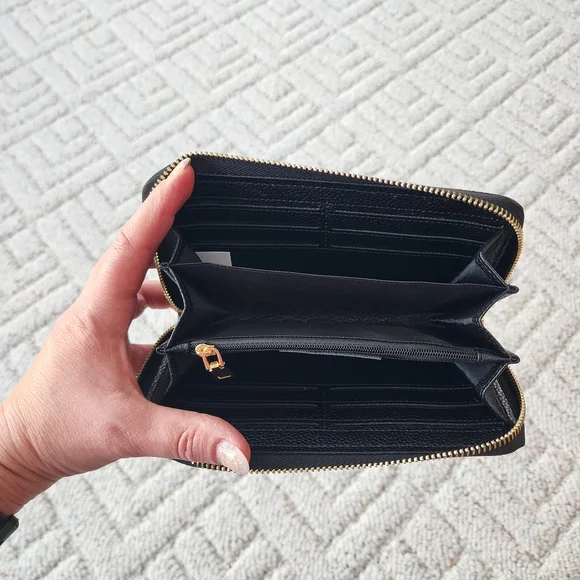 Pom Pom London Black Clutch Wristlet - Picture 8 of 14